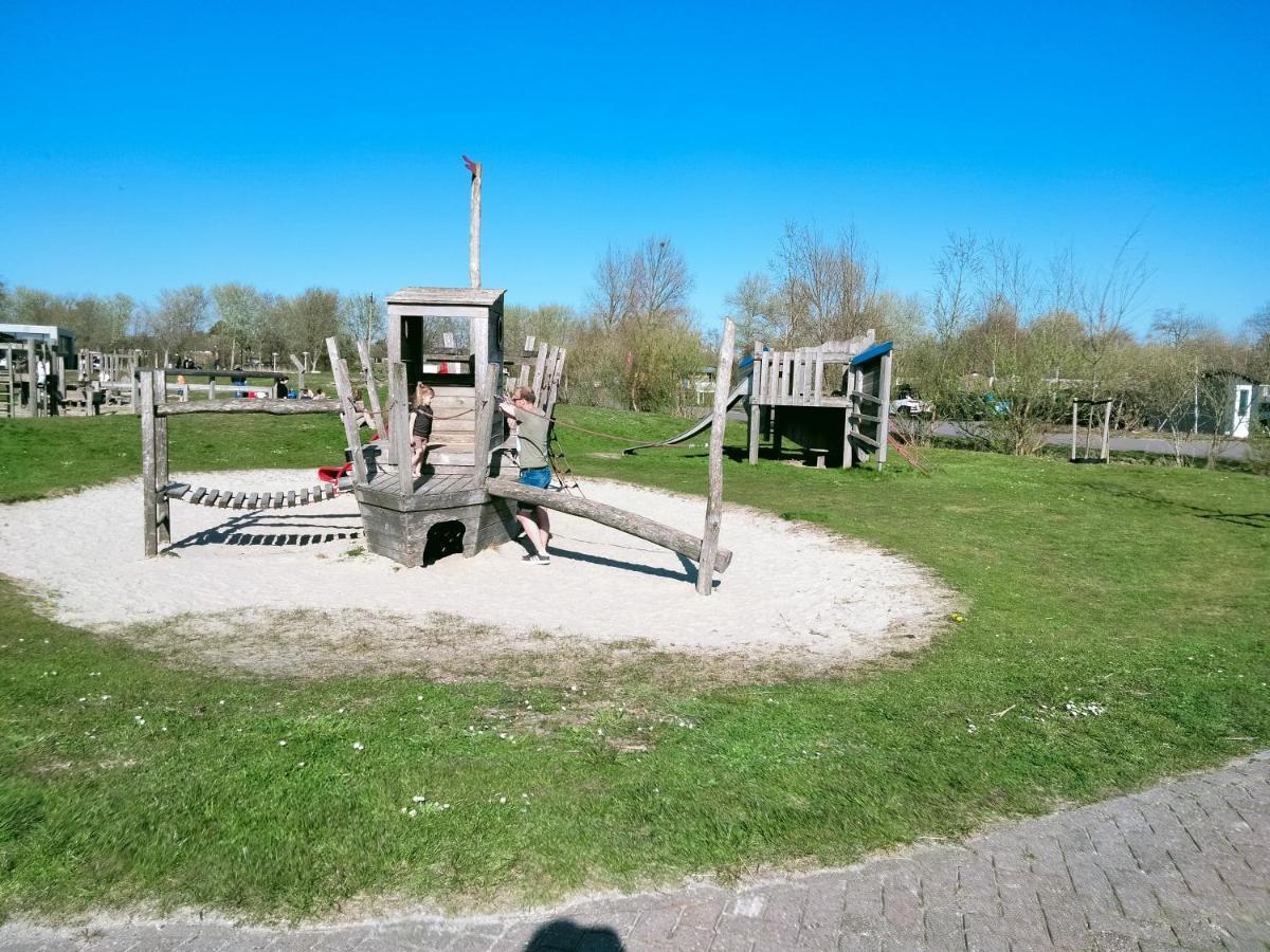 Bj Chalets - De Rug 1 - Vakantiepark Lauwersoog - Luxe Chalet Met Vaatwasser! Vroege Incheck! Ngoại thất bức ảnh